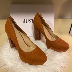 JUST FAB Brown suede platform shoes